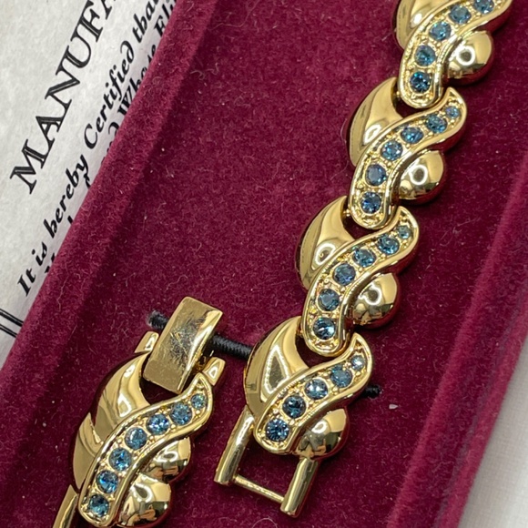 Camrose & Kross Gold Plated Sapphire Blue Crystal JBK Bracelet with Box - Picture 12 of 14